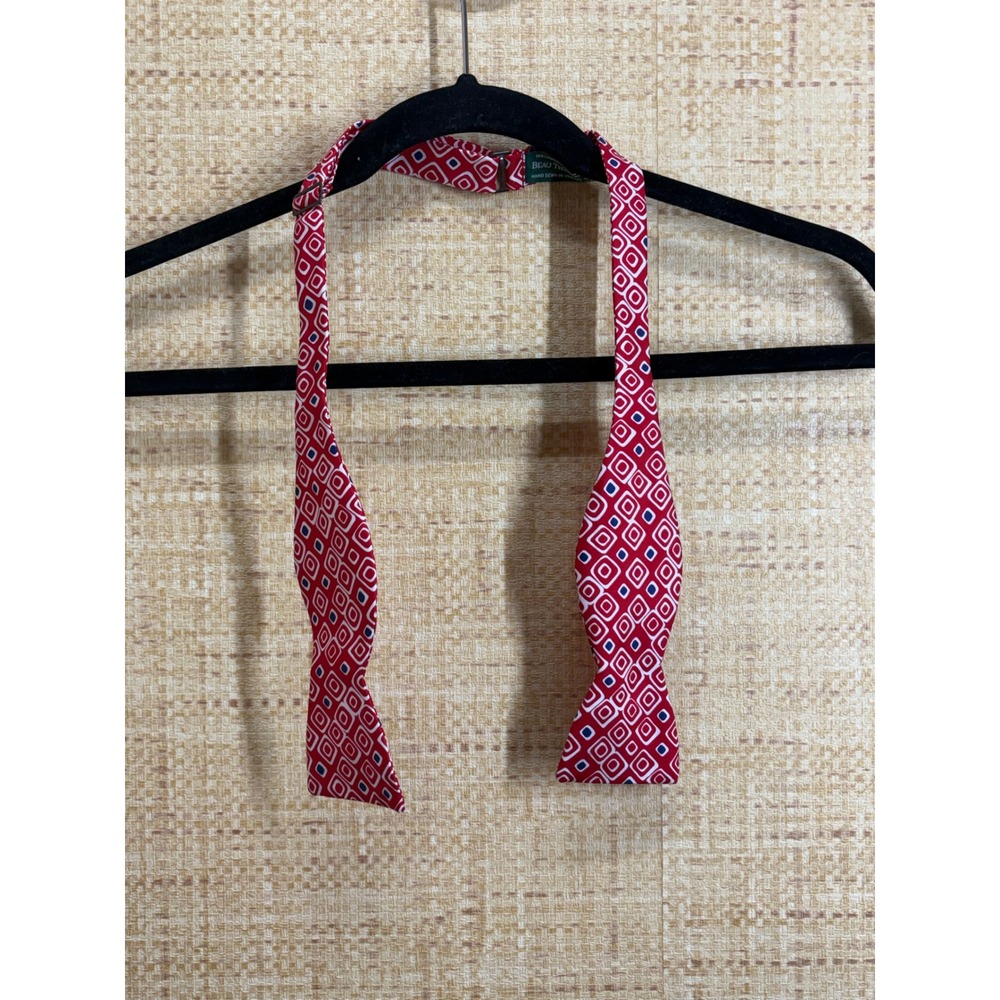 Beau Ties Ltd of Vermont Mens Red Geometric Silk Self-Tie Bow Tie Hand Sewn